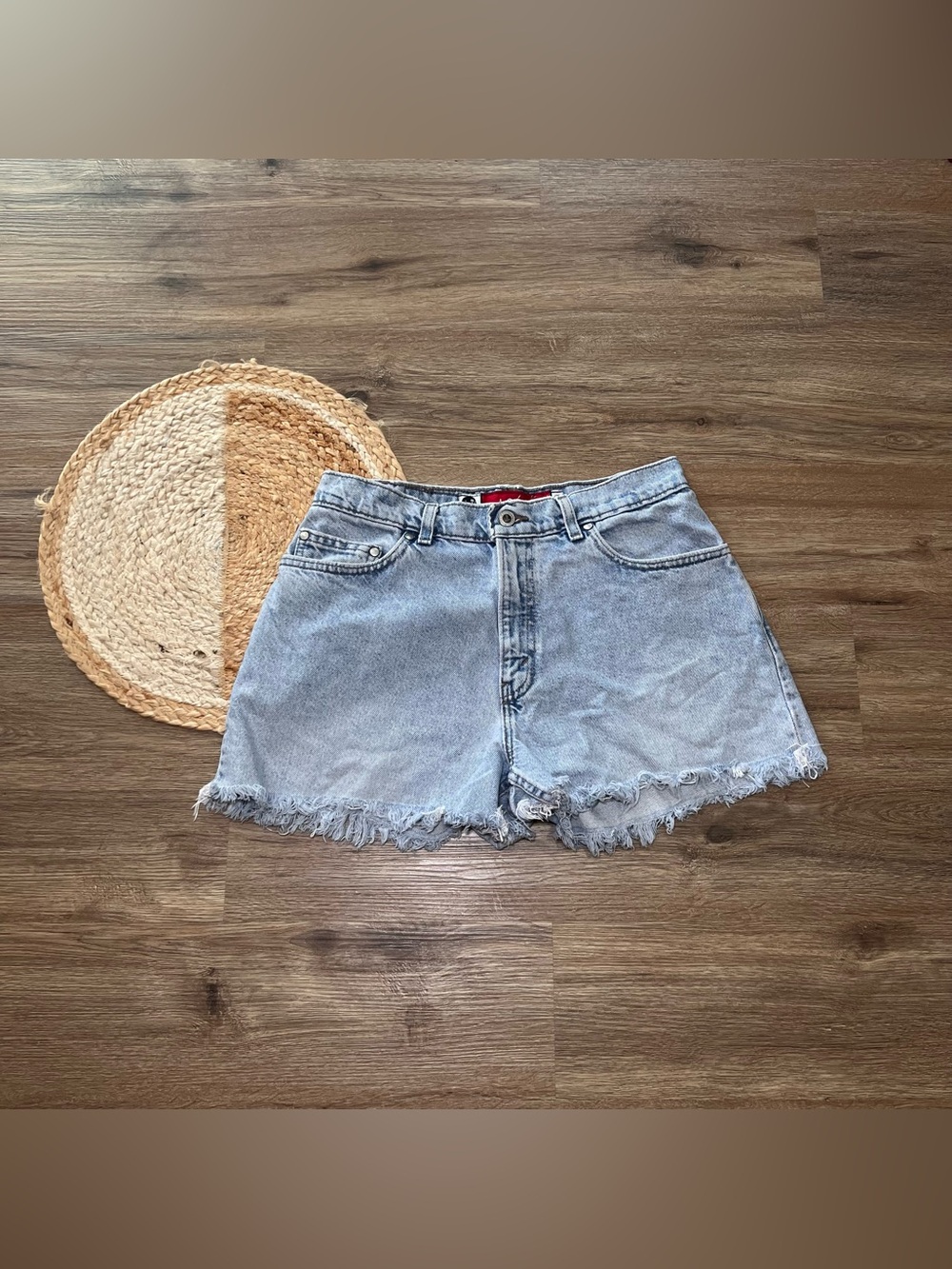 LEVI'S Vtg Made in USA SilverTab Loose Fit Womens Denim Frayed Hem Shorts READ